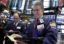Индекс Dow Jones к закрытию сессии в пятницу вырос на 320 пунктов